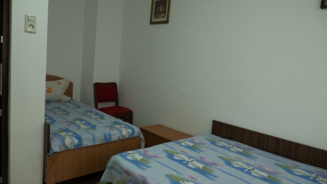 הוילה אפורי סוד Casa Din Gradina מראה חיצוני תמונה
