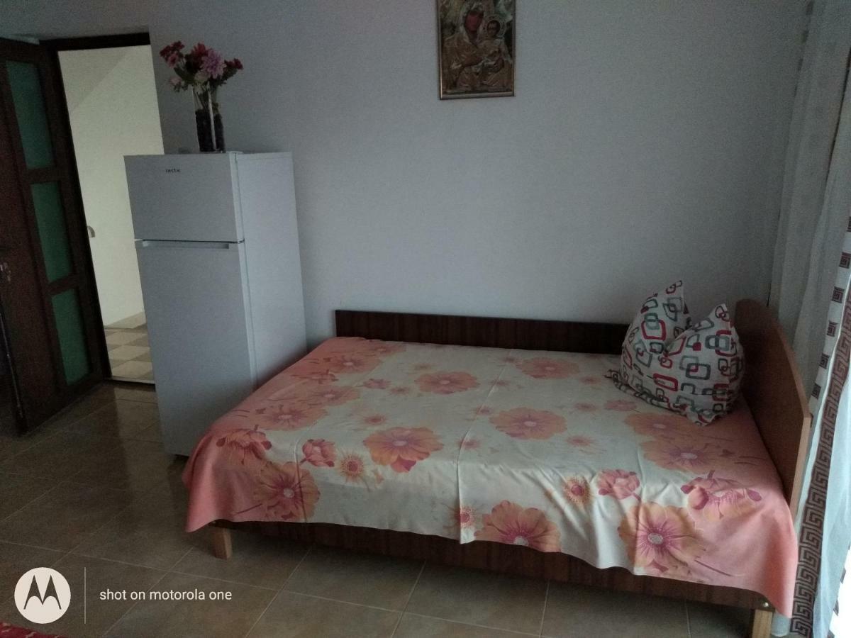 הוילה אפורי סוד Casa Din Gradina מראה חיצוני תמונה