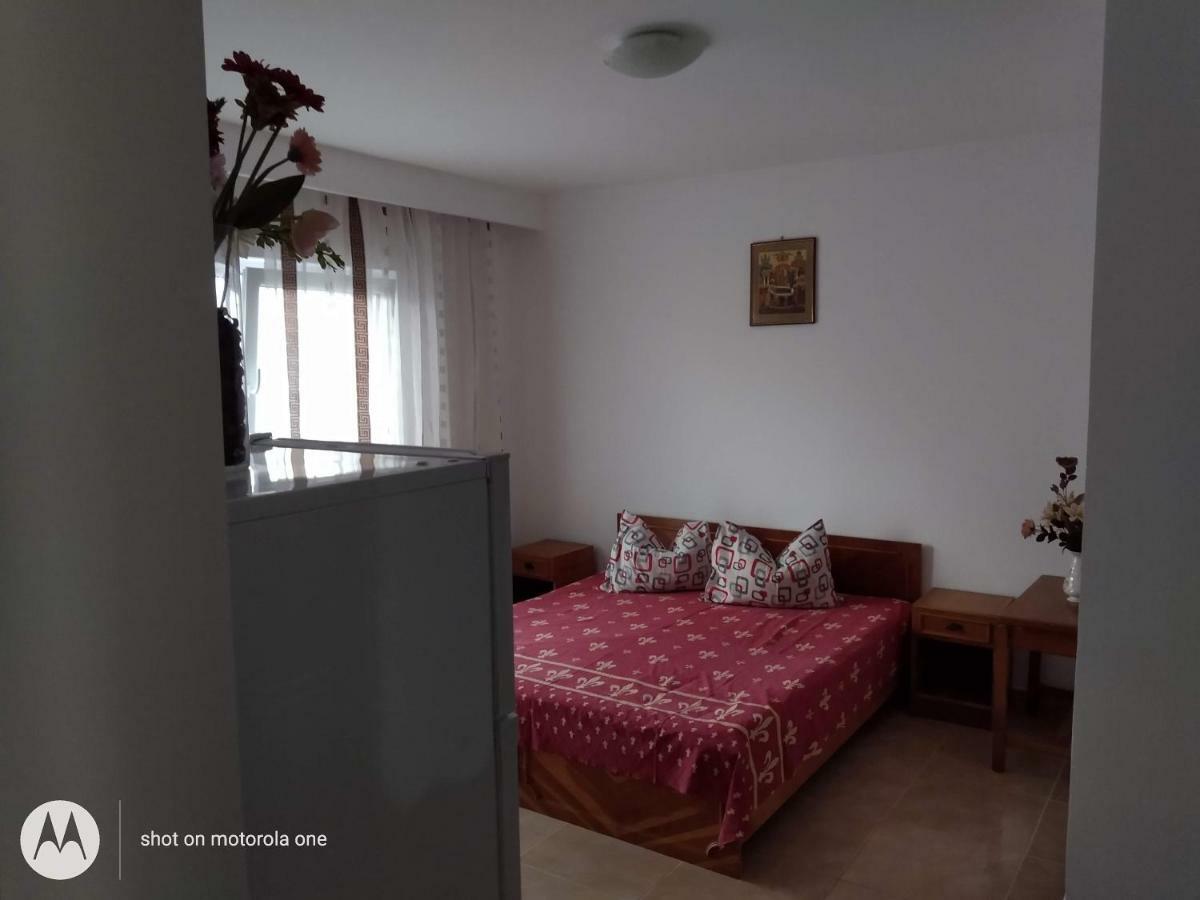 הוילה אפורי סוד Casa Din Gradina מראה חיצוני תמונה